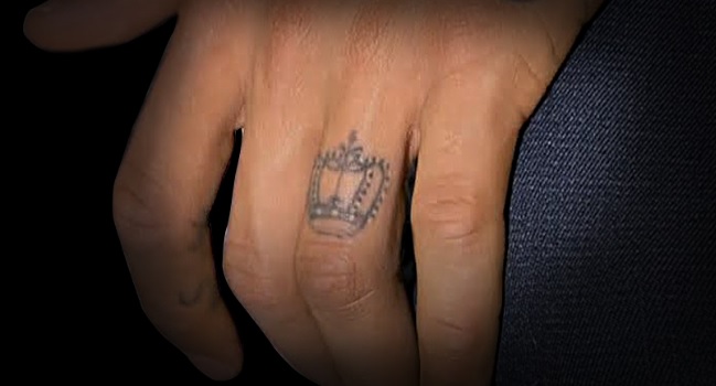 ネイマール左薬指のタトゥー